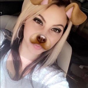 Meet your Posher, Valerie